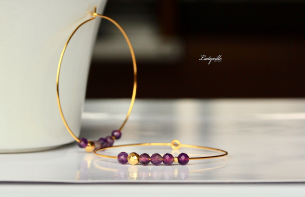 Goldfarbene Ohrringe - Creole Amethyst / Geschenk für Sie / Edelstein Ohrringe / besonderes Geschenk / Party Creolen / Amethyst Ohrring